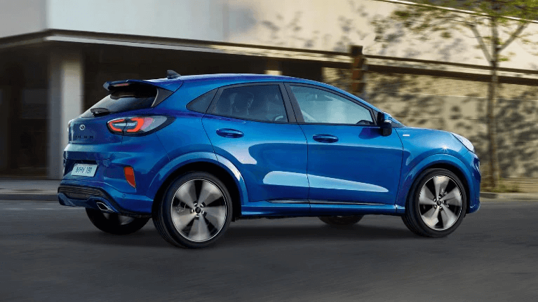 nowy ford puma bok