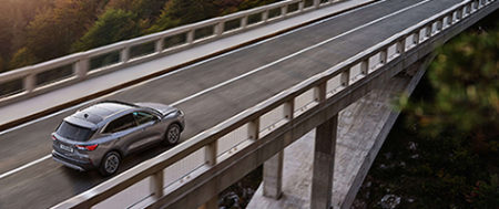 Nowy Ford Kuga niemal 30% większy dystans na litrze paliwa.